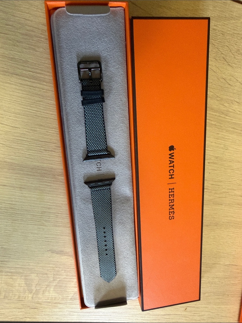 Hermes apple watch 40mm Noir/Écru Toile H Single Tour